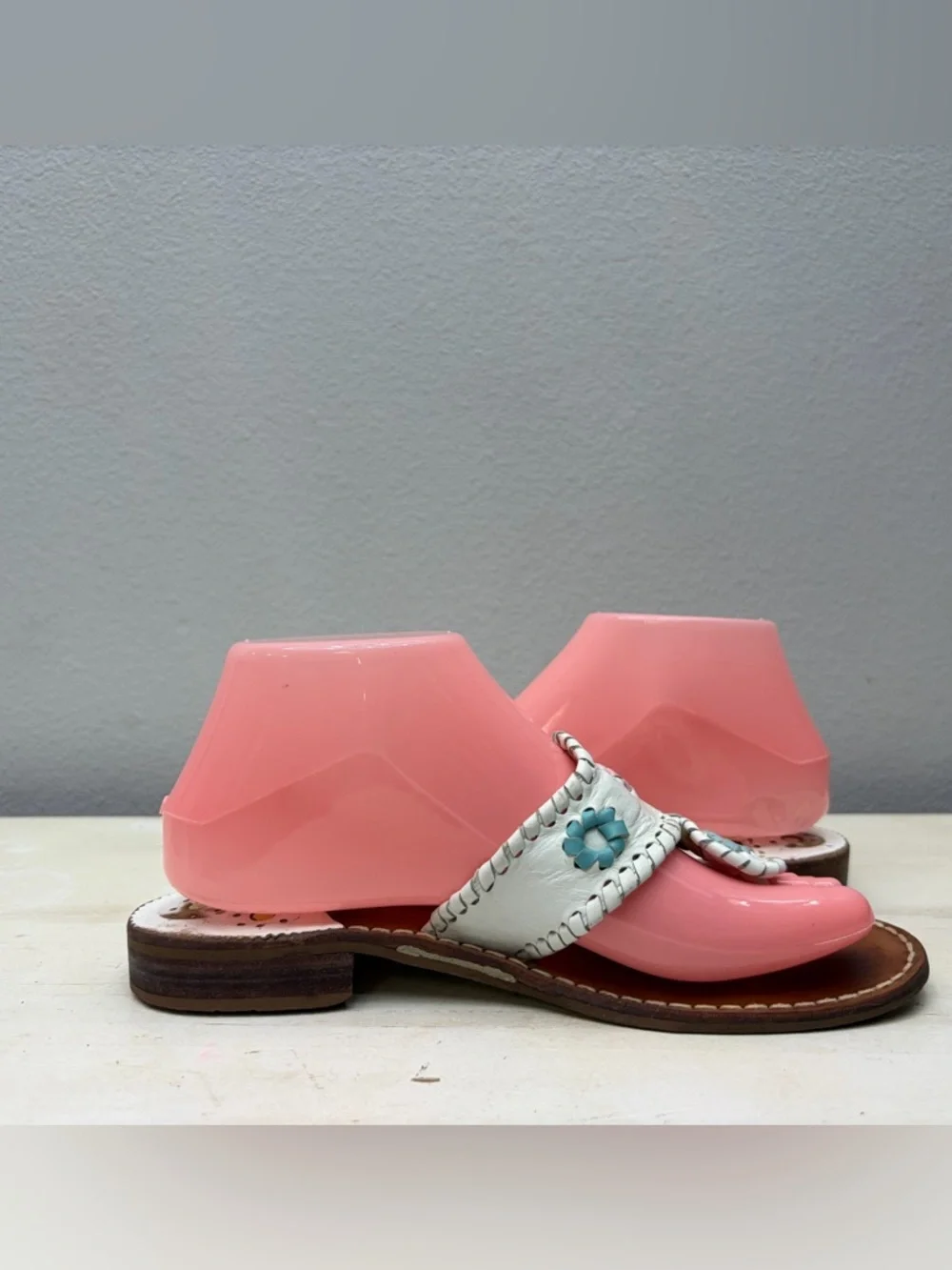 Jack Rogers White Leather Navajo Thong Sandals Size 7